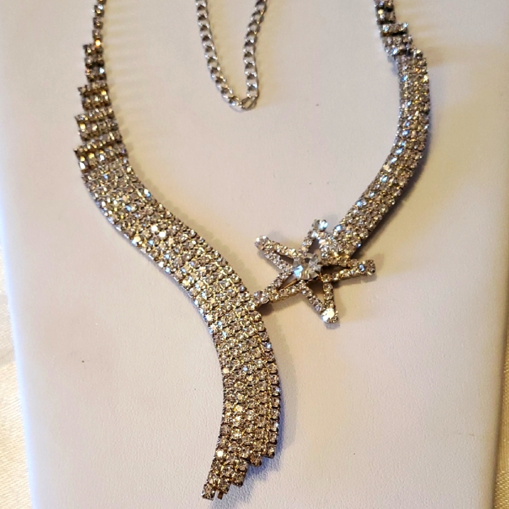 Vintage Shooting Star Rhinestone Necklace. #6870